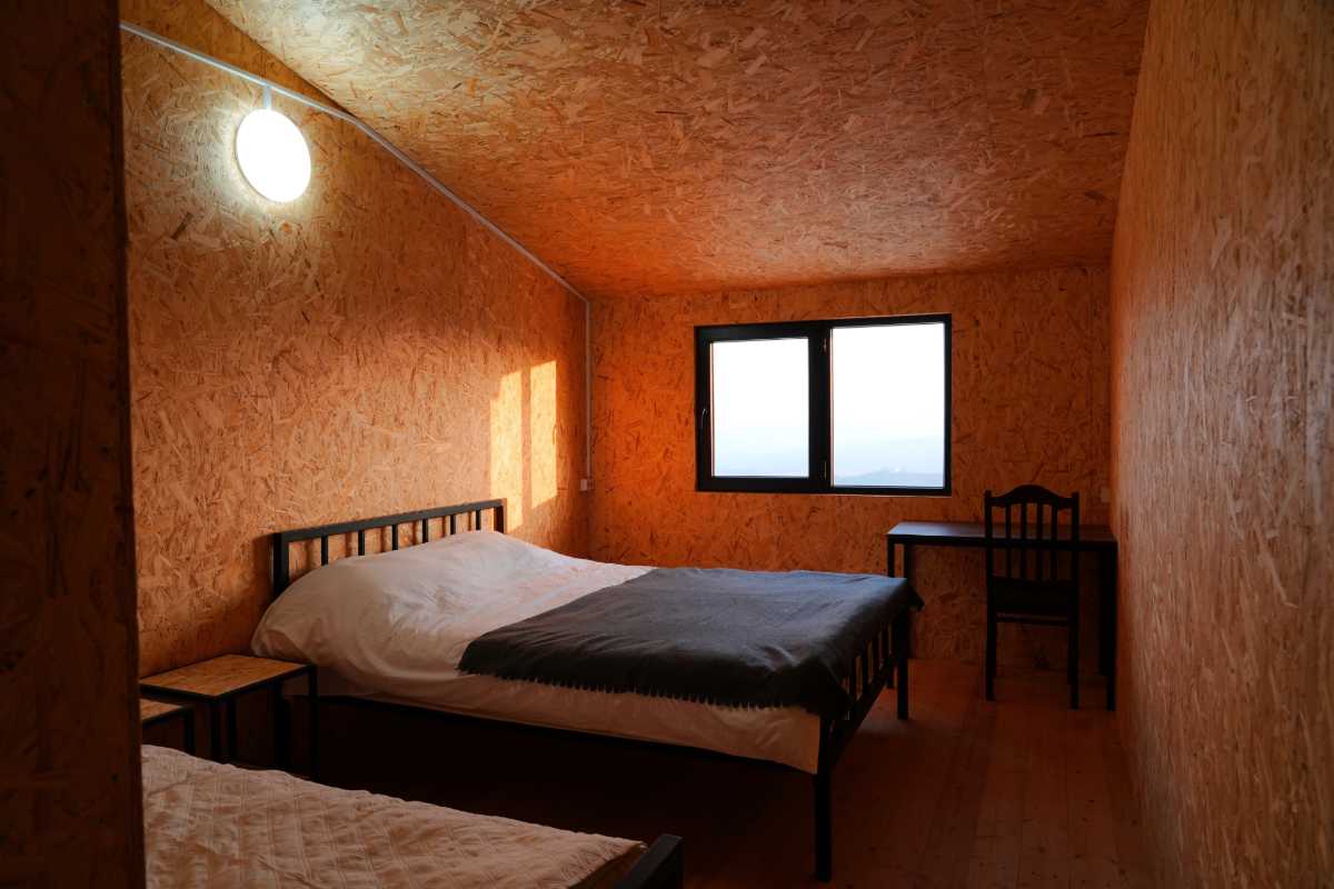 asureti riding club gueshouse room